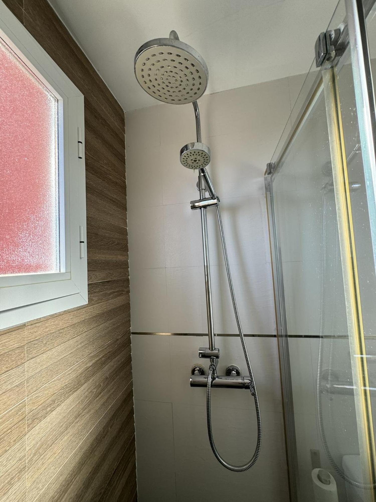 Peaceful Studio With Amazing Sea Views And Free Parking Benalmadena Luaran gambar